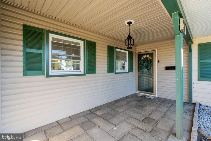 Property Photo:  15 Toledo Lane  NJ 08046 