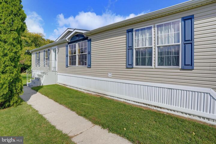 Property Photo: 302 Fox Pointe Drive 211 DE 19904