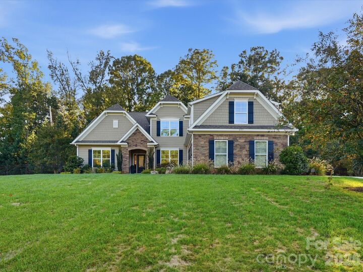 Property Photo:  4157 Nottaway Place Drive  NC 28105 