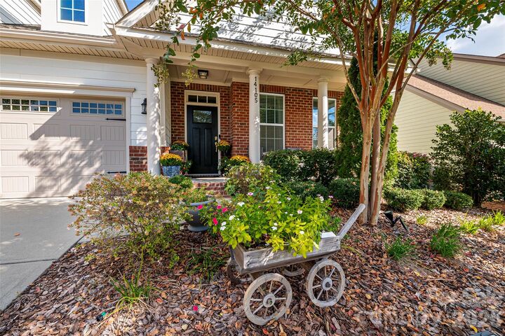 Property Photo: 14105 Samuel Merritt Drive NC 28278