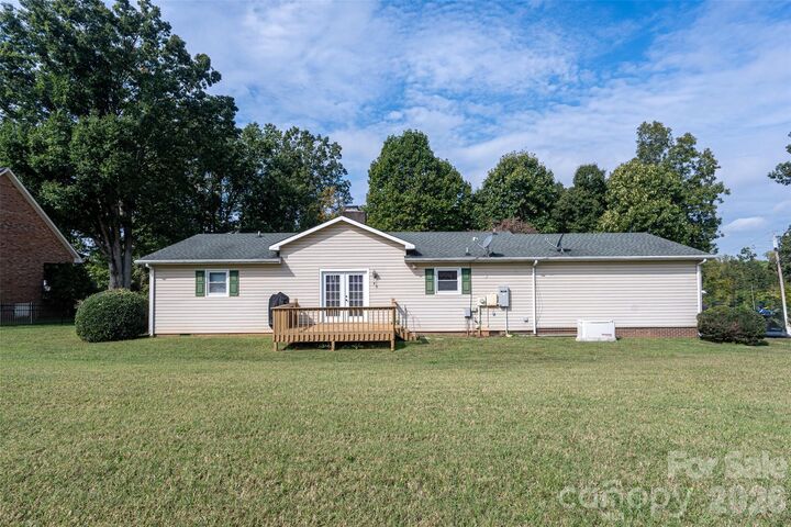 Property Photo:  1440 Barbara Drive  NC 28021 