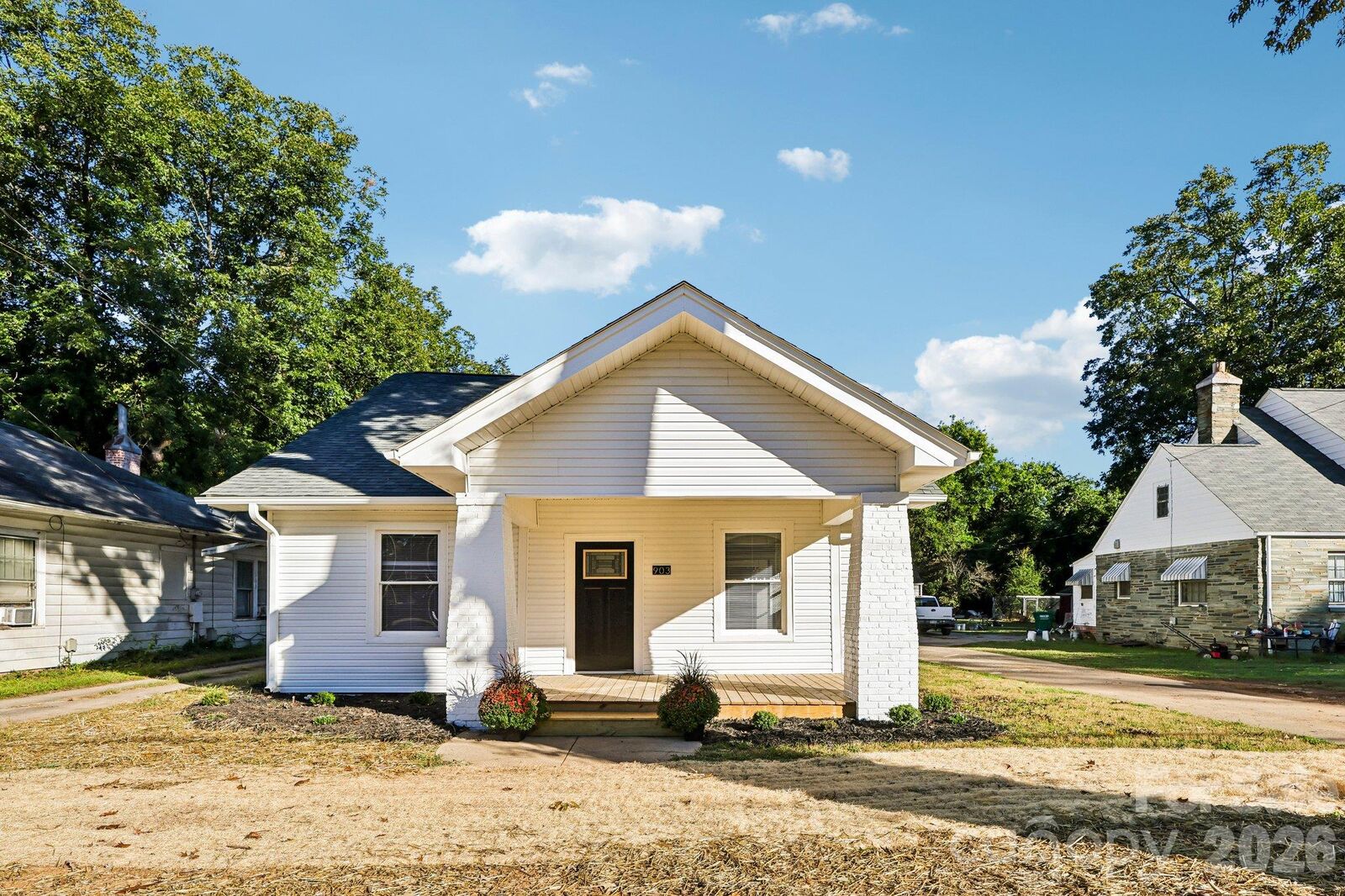 Property Photo:  903 E Main Street  NC 28001 