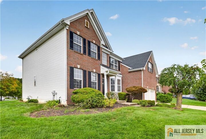 Property Photo:  58 Meadow Run Road  NJ 08505 