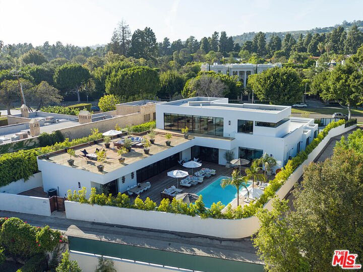 Property Photo: 9570 Sunset Blvd CA 90210