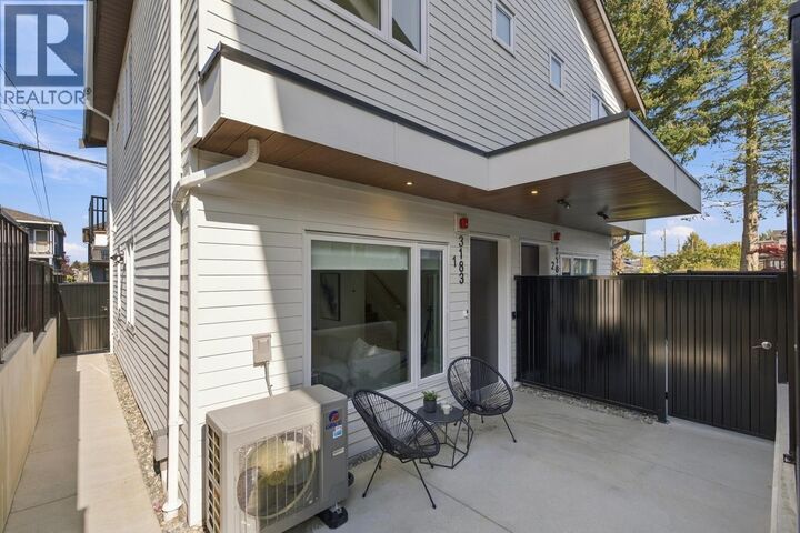 Property Photo:  3183 Graveley Street 1  BC V5K 3K7 