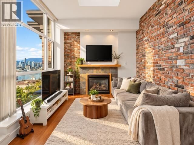 Property Photo:  2515 Ontario Street 418  BC V5T 4V4 
