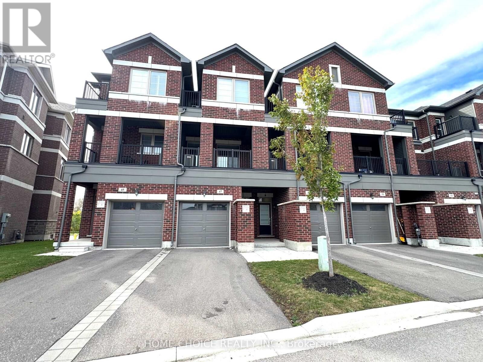 Property Photo: 47 Saigen Lane ON L6B 1R2