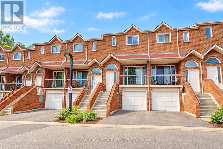 Property Photo: 10 Reidmount Avenue 10 ON M1S 1B2