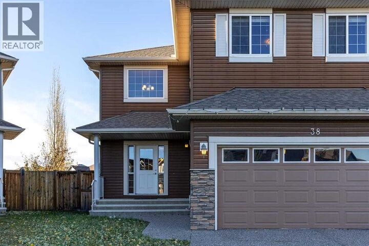 Property Photo: 38 Everhollow Green Southwest AB T2Y 0H4