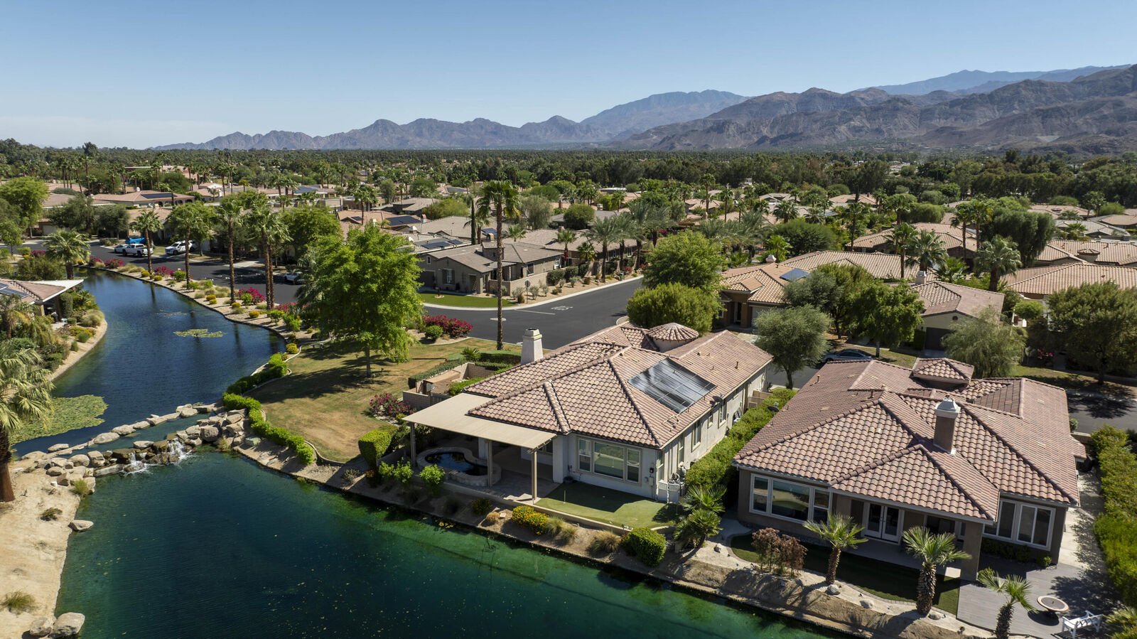 Property Photo:  59 Shoreline Drive  CA 92270 