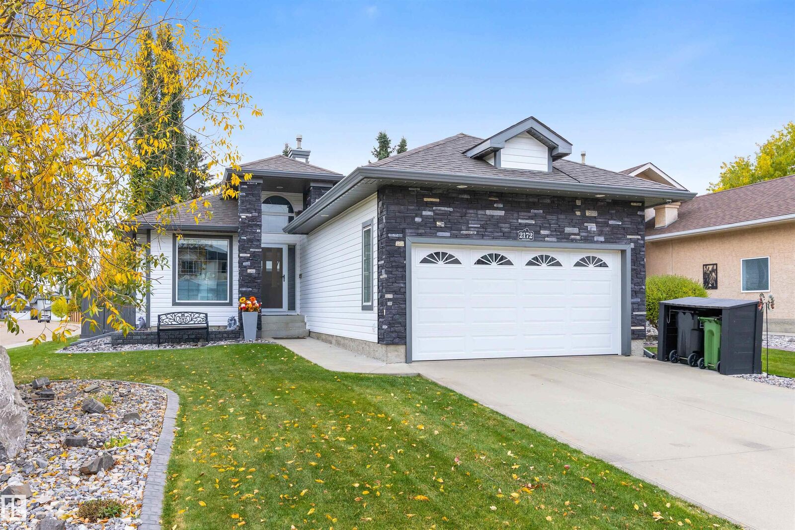 Property Photo:  2172 Brennan Crescent NW  AB T5T 6R8 