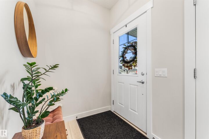 Property Photo: 30 Aberdeen Crescent AB T8H 1W7