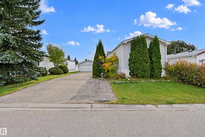 Property Photo:  48 3400 48 Street  AB T7Z 1S1 