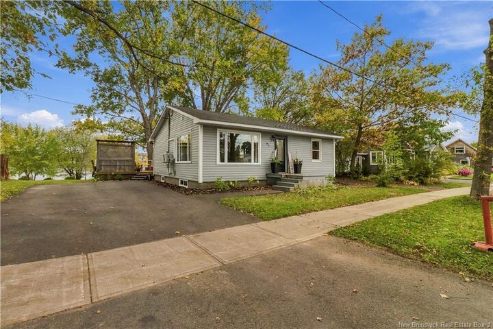 Property Photo:  91 Ross Terrace  NB E3A 8E2 