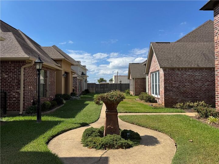 Property Photo:  19 Rue Tatum  LA 71457 