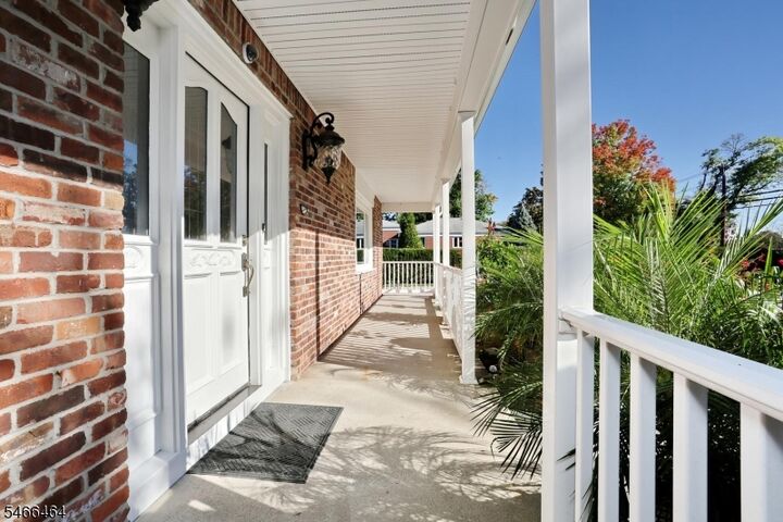 Property Photo: 183 N Farview Ave NJ 07652