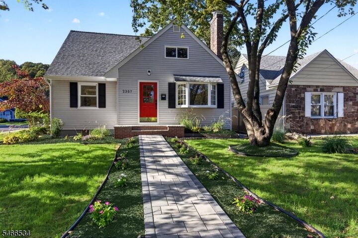 Property Photo:  2357 Mountain Ave  NJ 07076 
