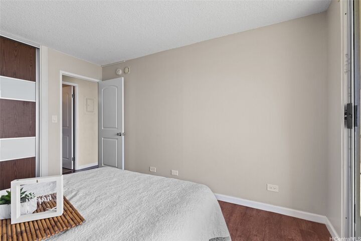 Property Photo:  98-099 Uao Place 2305  HI 96701 
