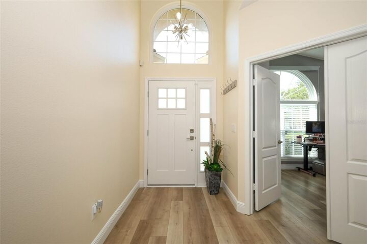 Property Photo:  284 Clydesdale Circle  FL 32773 