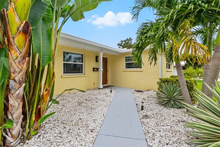 Property Photo:  912 Church Street  FL 34285 