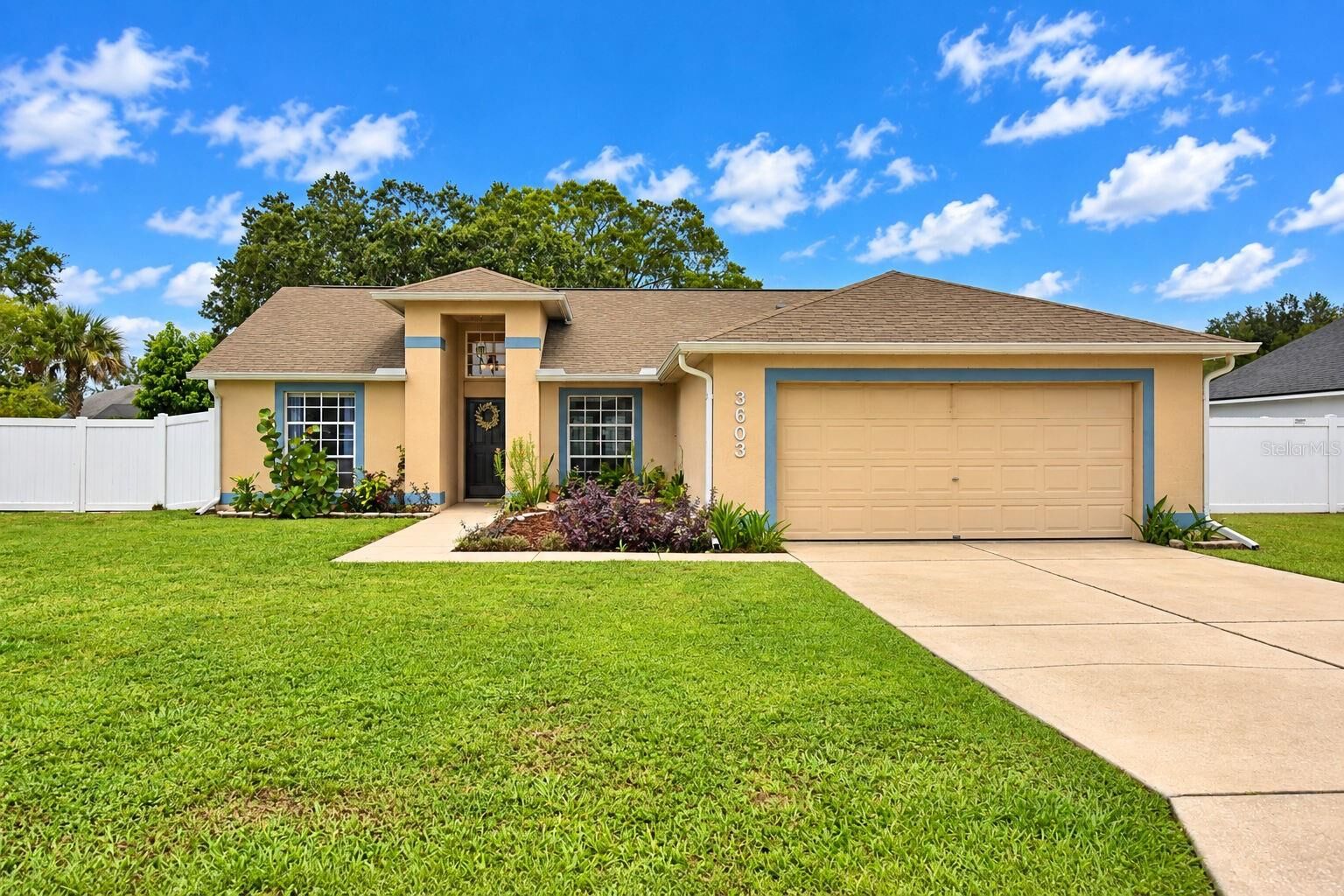 Property Photo:  3603 Lismore Drive  FL 33803 