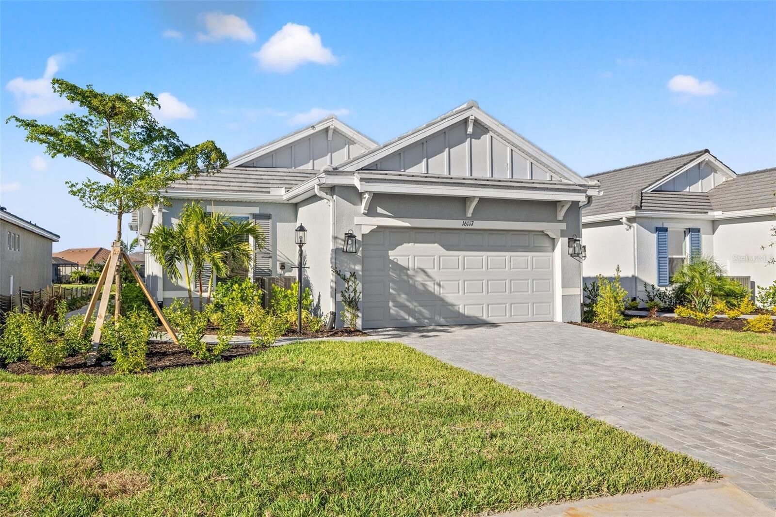 Property Photo:  16117 Isola Place  FL 34211 
