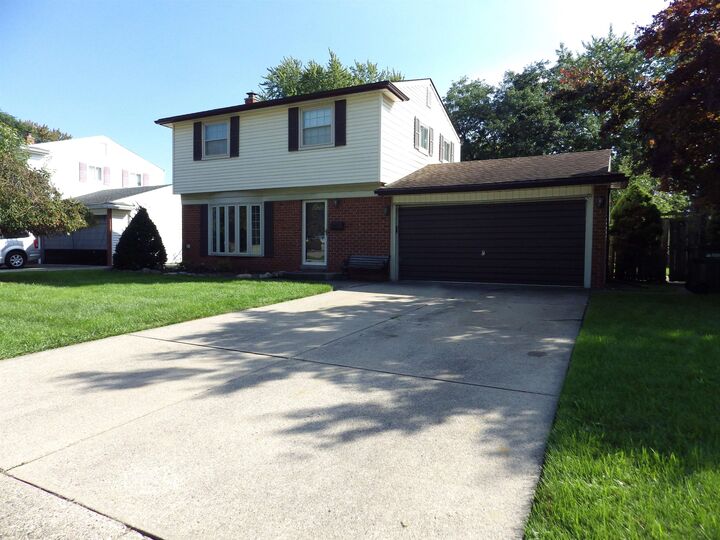 Property Photo:  8244 Doncaster Drive  MI 48312 