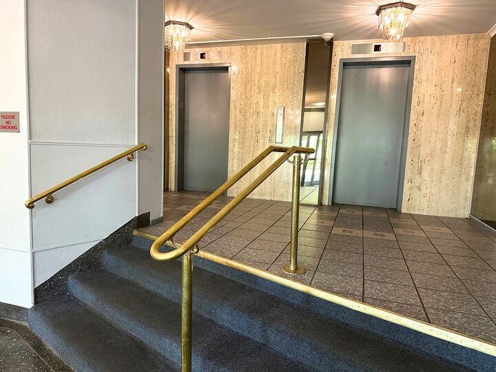 Property Photo:  7141 N Kedzie Avenue 913  IL 60645 