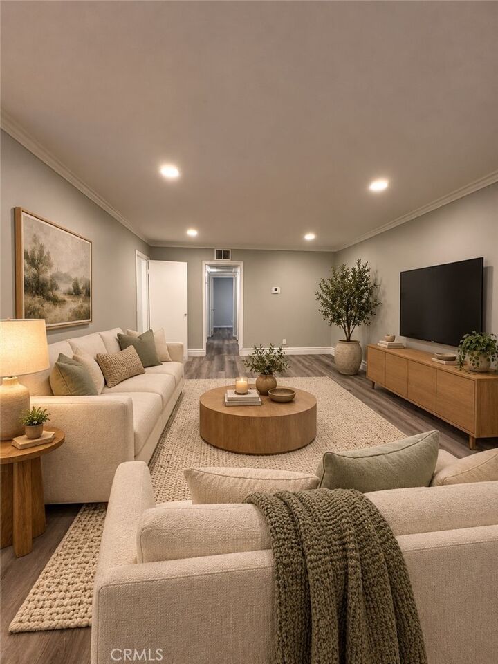 Property Photo:  121 Sinclair 122  CA 91206 