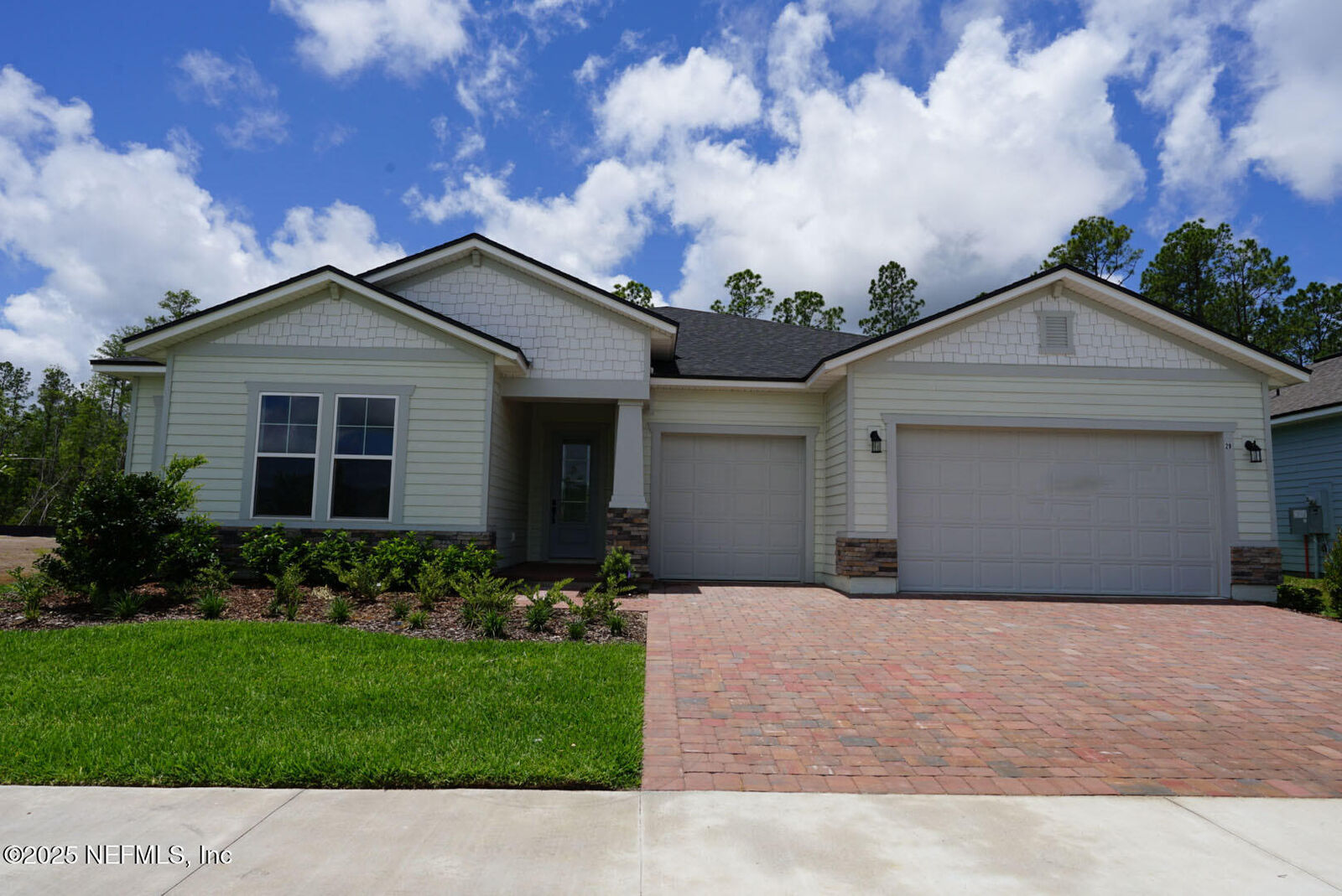 Property Photo: 21 Reverie Drive FL 32137