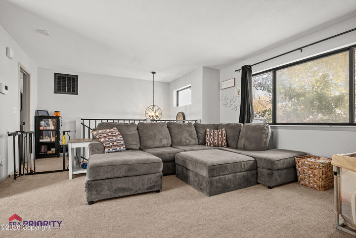Property Photo: 2210 Wagonhammer Ln - WY 82718