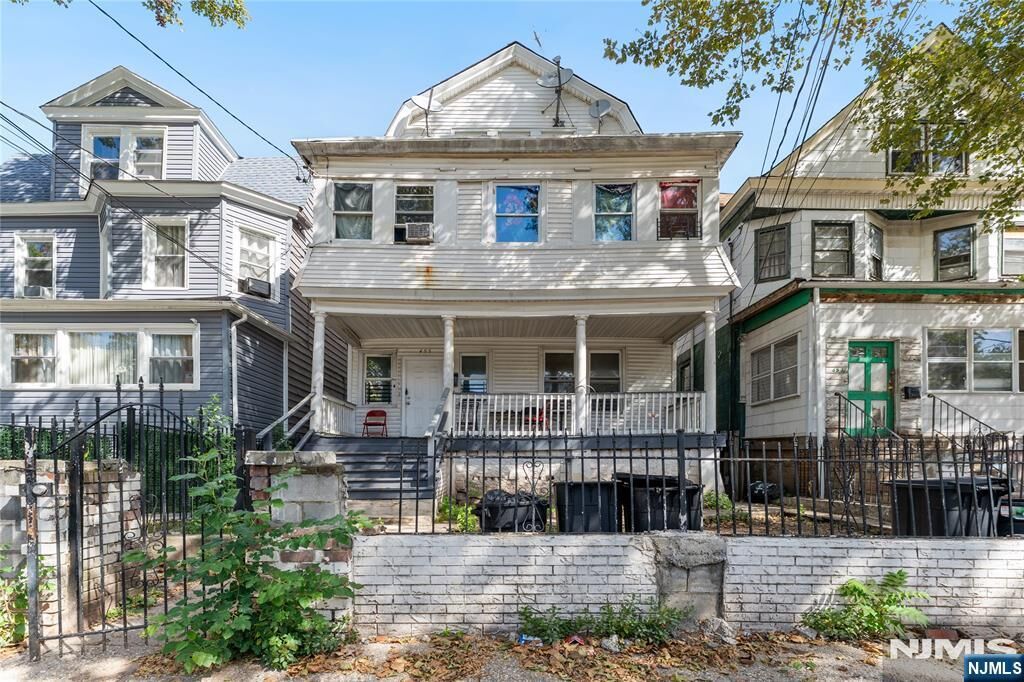 Property Photo:  455 4th Avenue  NJ 07107 