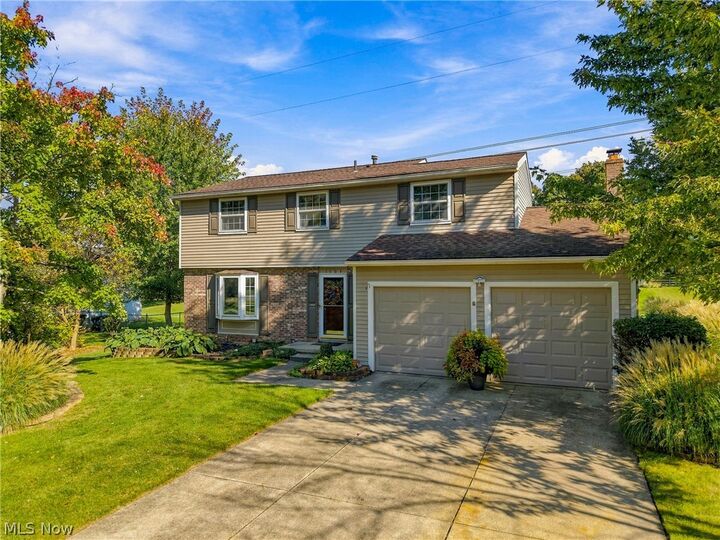 Property Photo:  1005 Deepwood Drive  OH 44056 