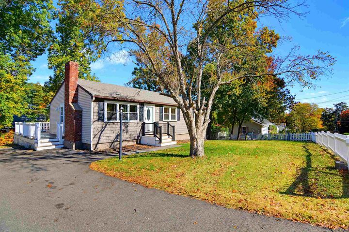 Property Photo:  16 Taylor Street  NH 03079 