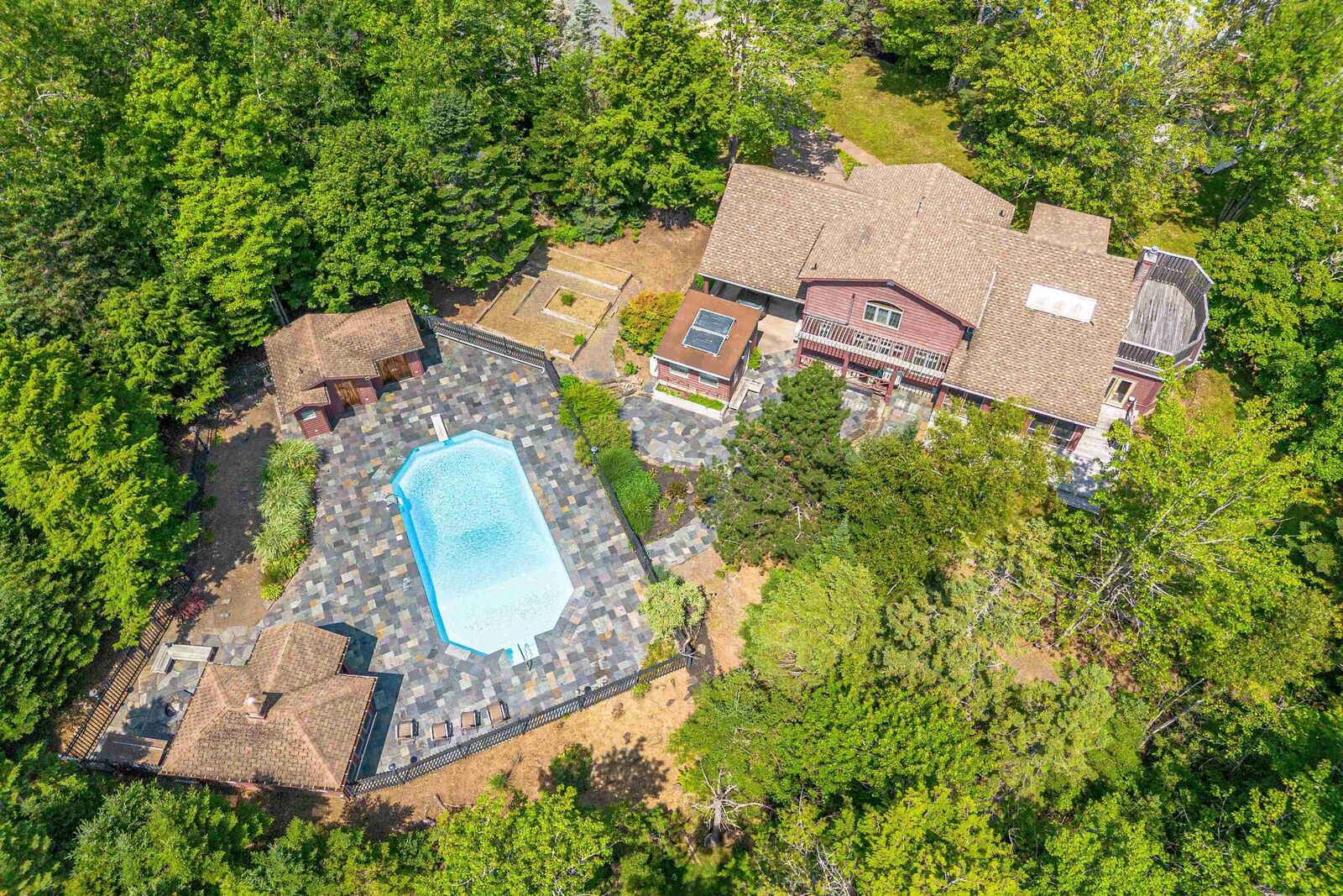 Property Photo:  39 Cedar Drive  NS B0K 1S0 