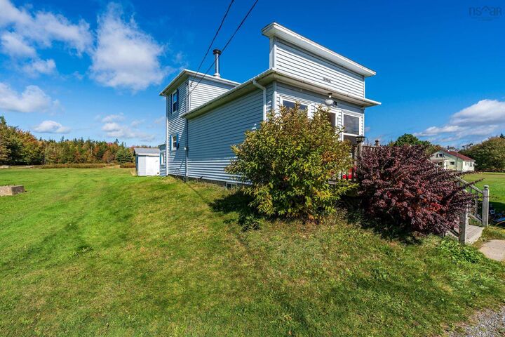 Property Photo:  4127 Highway 1  NS B0W 3T0 