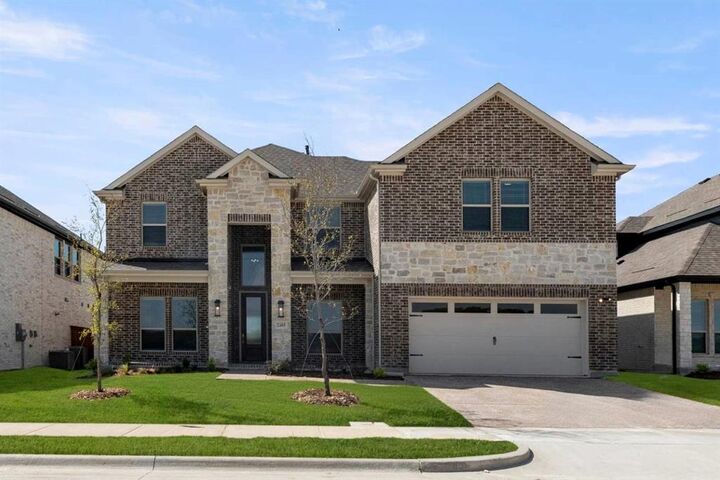 Property Photo:  2405 Parkway Avenue  TX 75454 