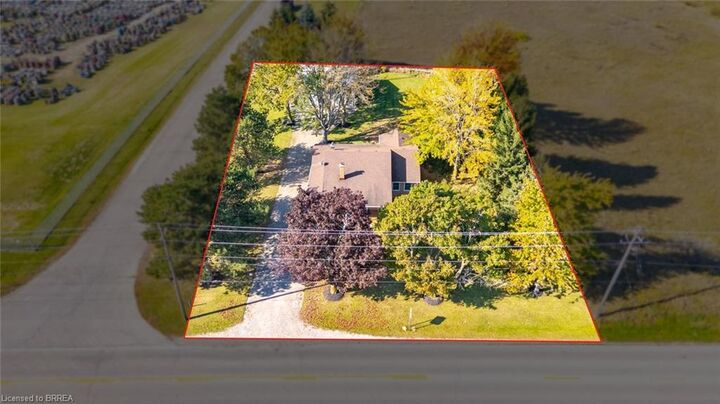 Property Photo:  183 Green Lane  ON N3L 3E1 