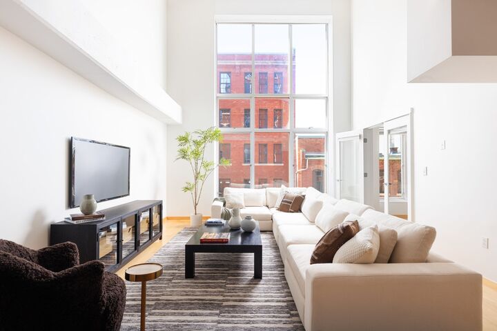 Property Photo: 25 Channel Center St 409 MA 02210
