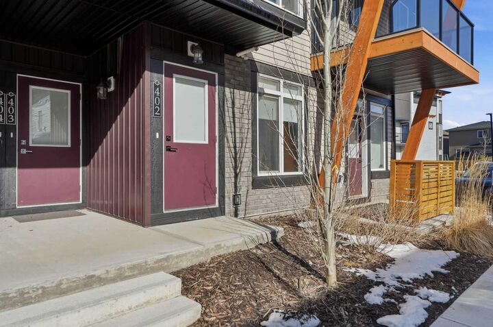 Property Photo:  10060 46 Street NE 402  AB T3J 2H8 