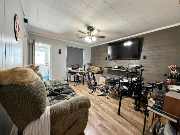 Property Photo:  730 6 Avenue  AB T9W 1A2 