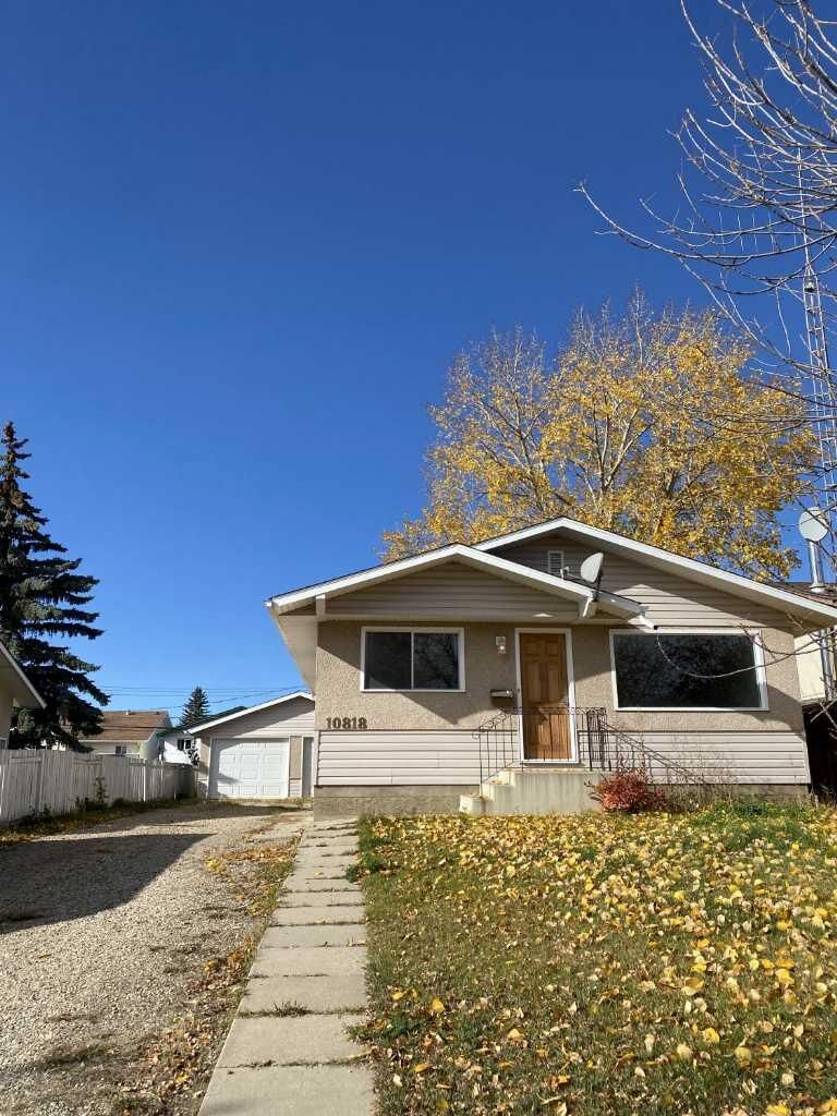 Property Photo:  10818 93A Street  AB T8V 1Y7 
