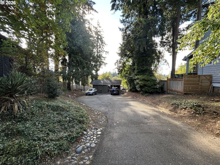 Property Photo: 4790 Upper Dr OR 97035