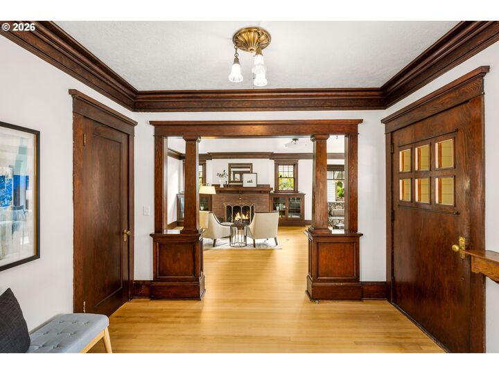 Property Photo:  2727 NE Hancock St  OR 97212 