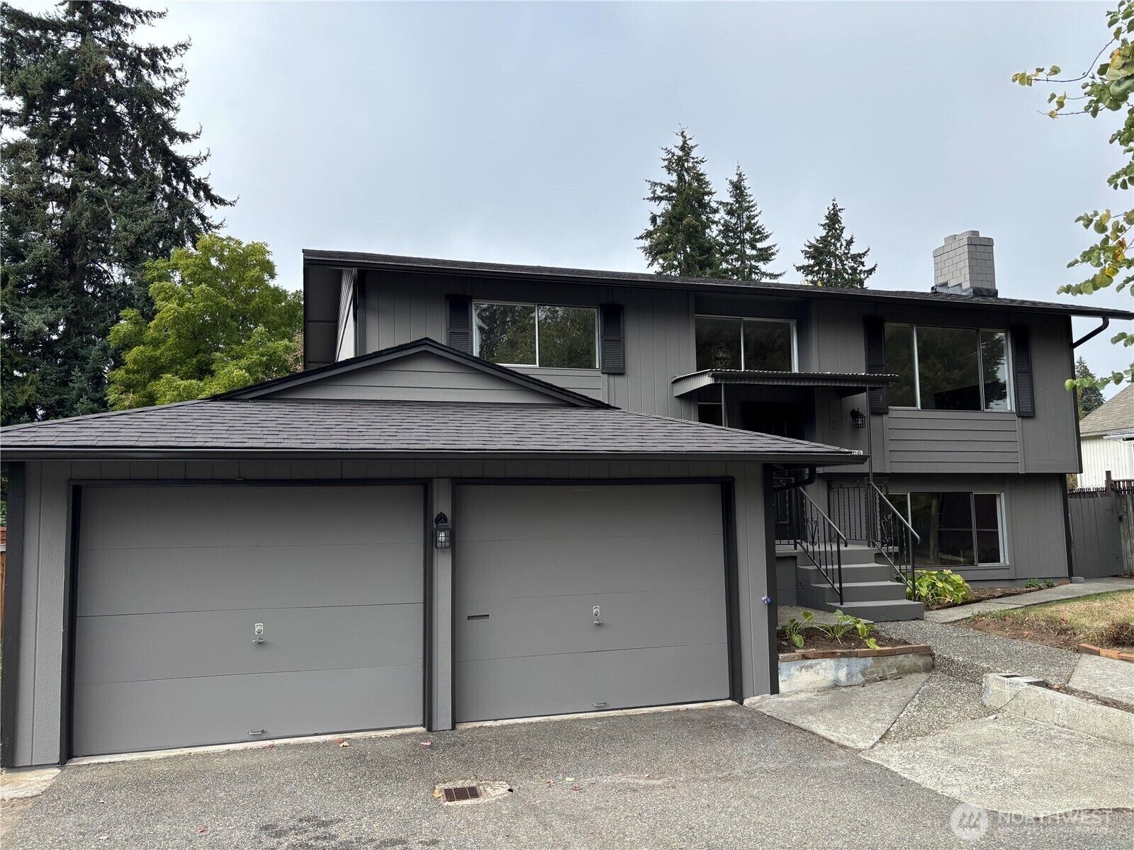Property Photo:  15509  Meridian Avenue N  WA 98133 
