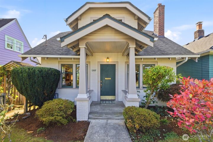 Property Photo:  1207 NE 80th Street  WA 98115 