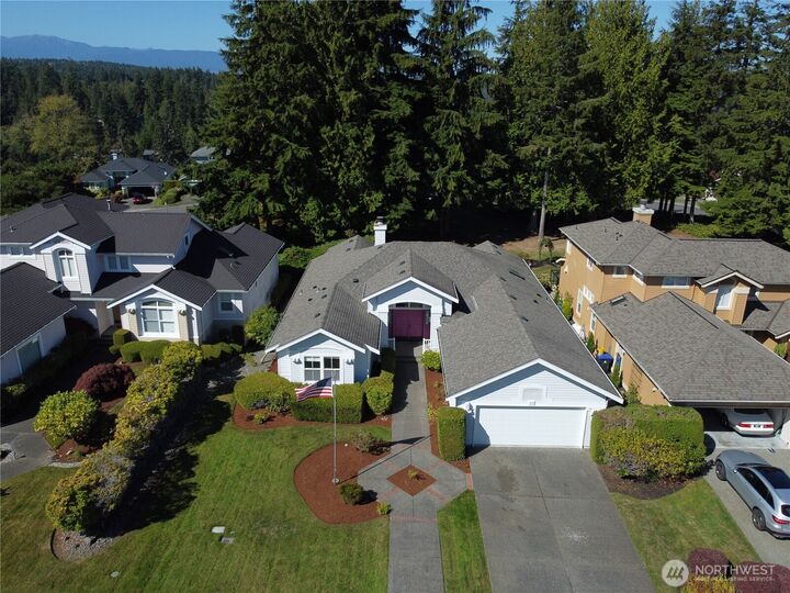 Property Photo:  31  Sea Vista Place  WA 98365 