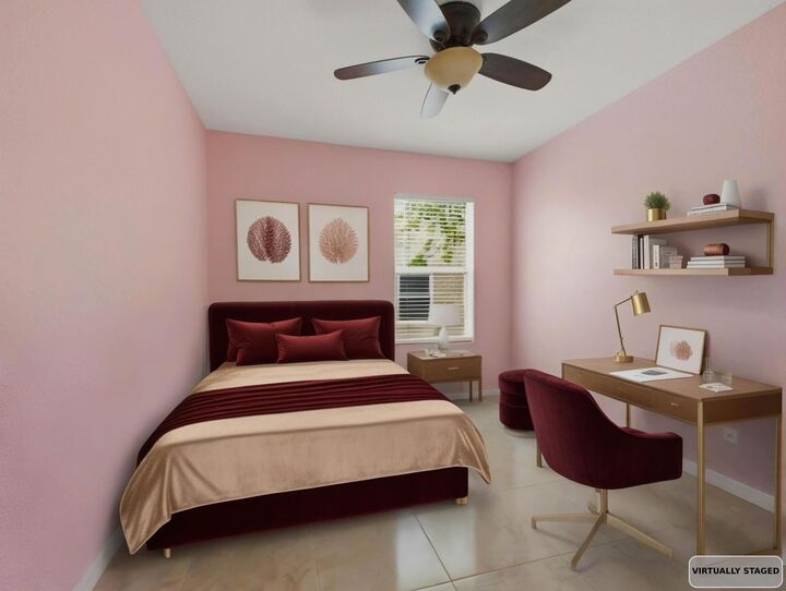 Property Photo: 113 SE 3rd Avenue FL 33435