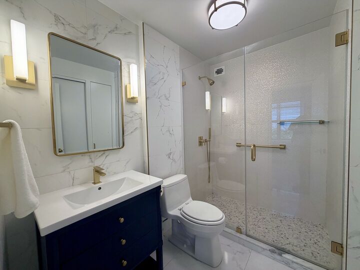 Property Photo:  150 E 61st Street 7K  NY 10065 