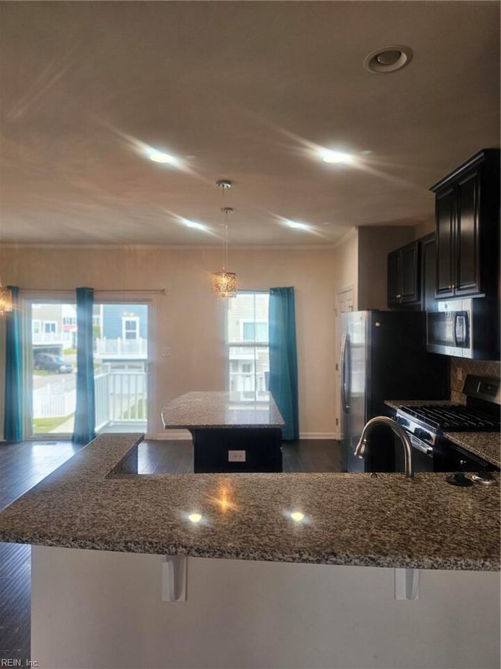 Property Photo: 707 Arbuckle St VA 23323